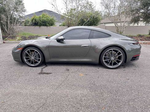 Used 2021 Porsche 911 Carrera RWD image 3