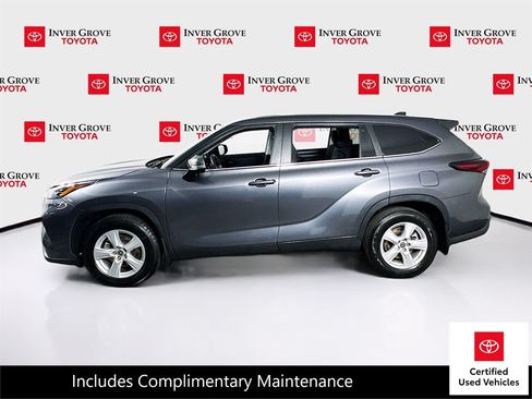 Certified 2024 Toyota Highlander LE AWD/4WD image 8