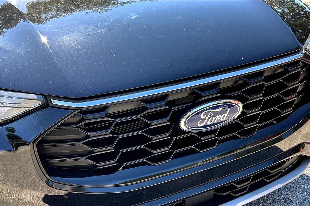 Used 2024 Ford Escape ST-Line w/ Equipment Group 301A FWD image 32