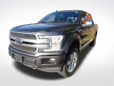 Used 2018 Ford F150 Platinum w/ Equipment Group 701A Luxury AWD/4WD image 8