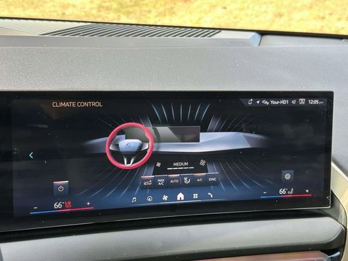 Used 2025 BMW X3 xDrive30i w/ Convenience Package image 5