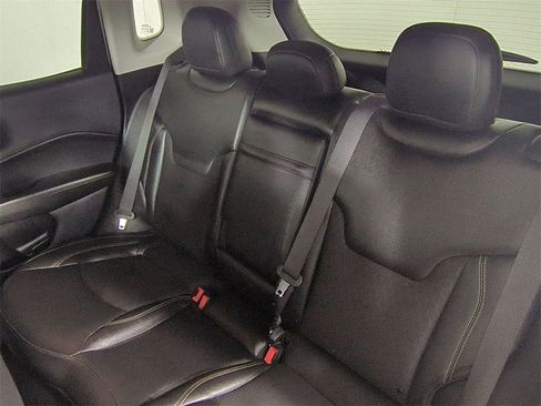 Used 2019 Jeep Compass Latitude w/ Popular Equipment Group image 23