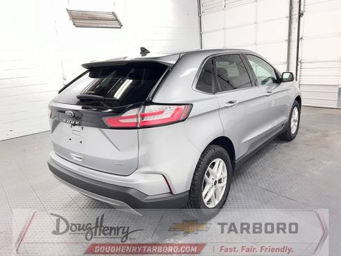 Used 2023 Ford Edge SEL AWD/4WD image 9