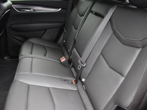 Used 2023 Cadillac XT5 Luxury image 26