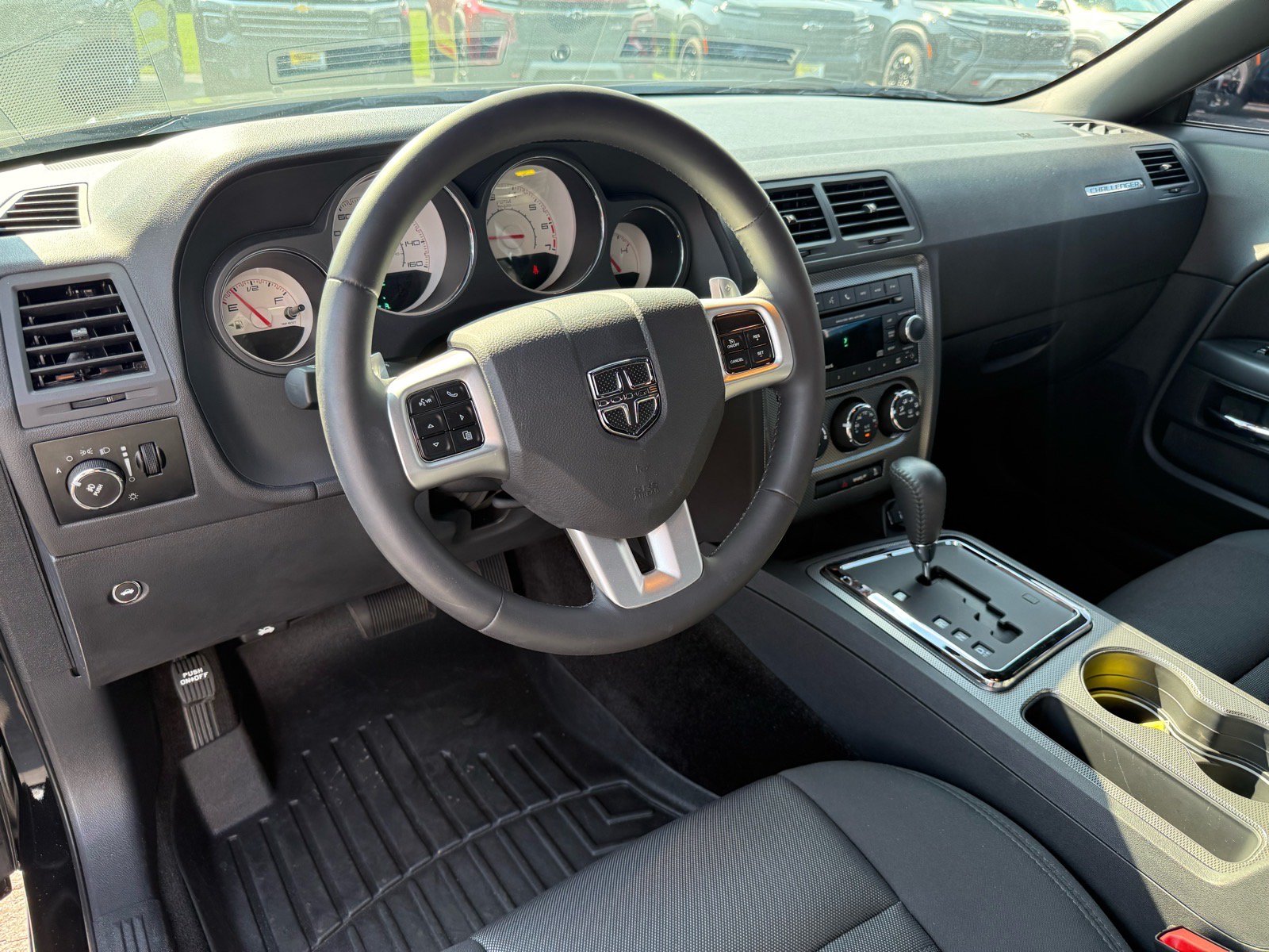 Used 2014 Dodge Challenger R/T w/ Electronics Convenience Group RWD image 17