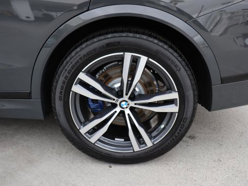 Used 2026 BMW X7 xDrive40i w/ Dynamic Handling Package image 9