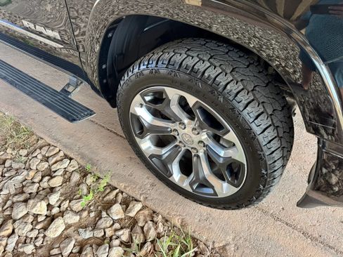 Used 2019 RAM 1500 Limited AWD/4WD image 31