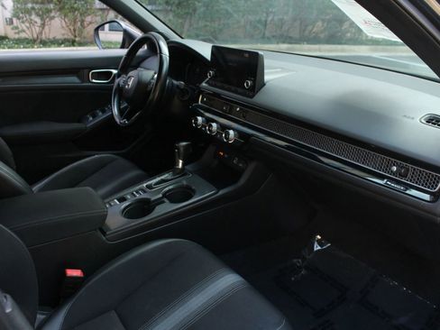 Used 2022 Honda Civic Sport image 25