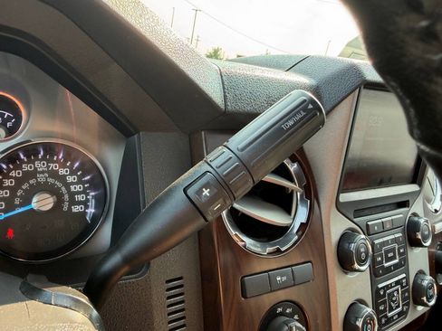 Used 2016 Ford F250 Lariat w/ Lariat Ultimate Package AWD/4WD image 23