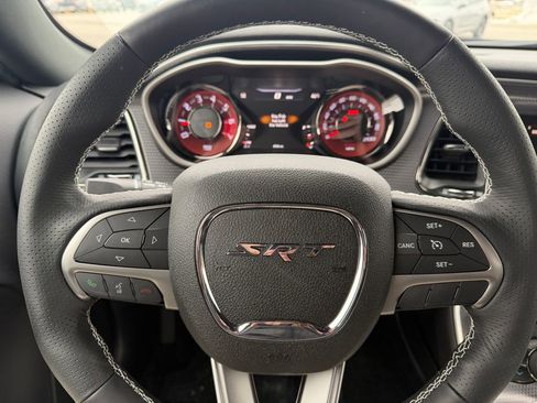 Used 2015 Dodge Challenger SRT Hellcat image 25