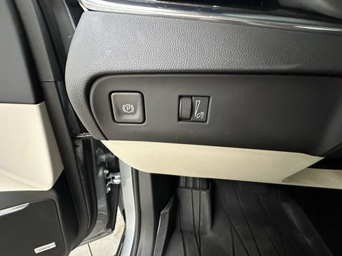 Certified 2024 Buick Enclave Essence w/ Experience Buick Package AWD/4WD image 24
