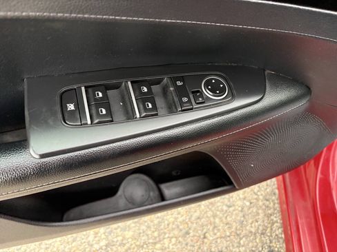 Used 2019 Kia Forte S w/ S Premium Package FWD image 27