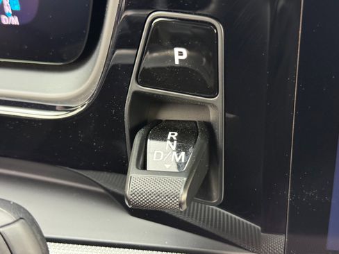 Used 2024 Porsche Cayenne image 24