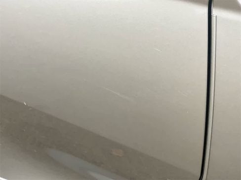 Used 2024 Toyota Camry SE image 32