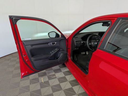 Used 2023 Honda Civic Sport image 11
