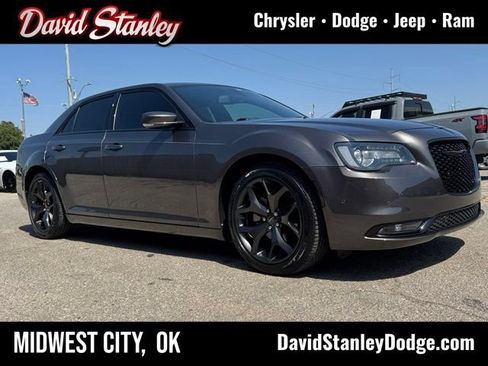 Certified 2023 Chrysler 300 S w/ Comfort Group RWD image 1
