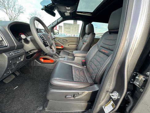 New 2026 Nissan Frontier PRO-4X w/ Pro Premium Package AWD/4WD image 22