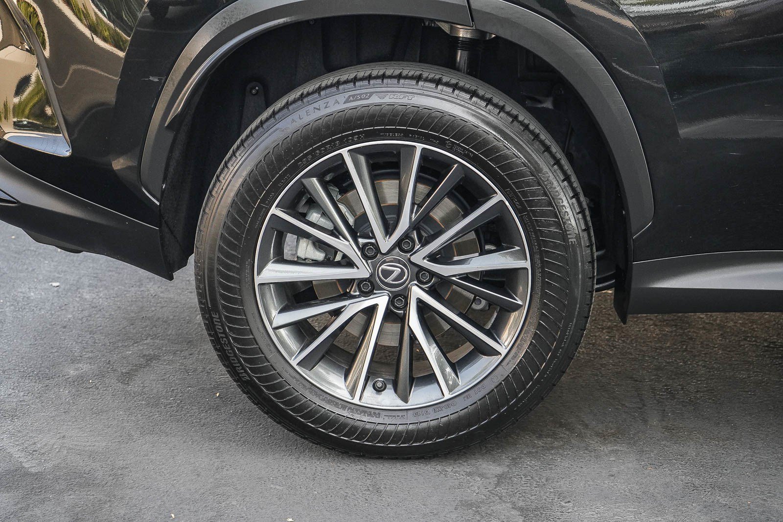 Used 2024 Lexus NX 350h AWD w/ Vision Package image 11