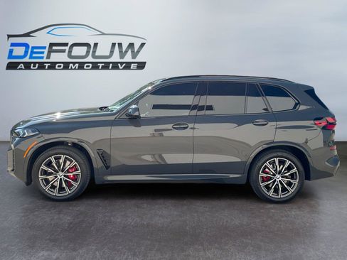 Used 2026 BMW X5 xDrive40i w/ M Sport Package AWD/4WD image 6