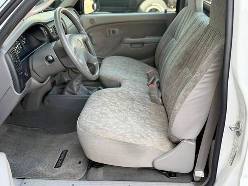 Used 2004 Toyota Tacoma 2WD Regular Cab w/ Enhancement Pkg image 34