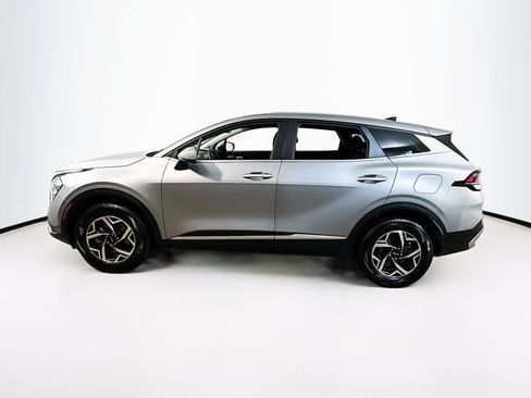 Used 2023 Kia Sportage LX image 5