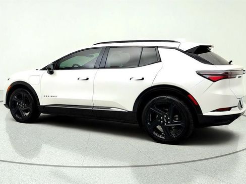 Used 2025 Chevrolet Equinox EV RS FWD image 7
