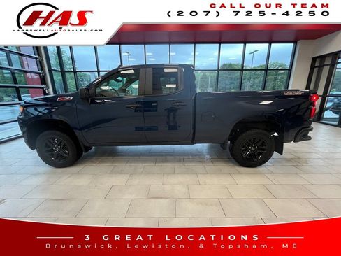 Used 2020 Chevrolet Silverado 1500 Custom Trail Boss w/ Custom Convenience Package AWD/4WD image 2