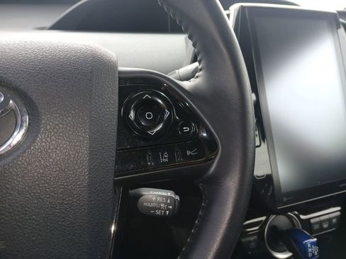 Used 2020 Toyota Prius Prime XLE FWD image 18