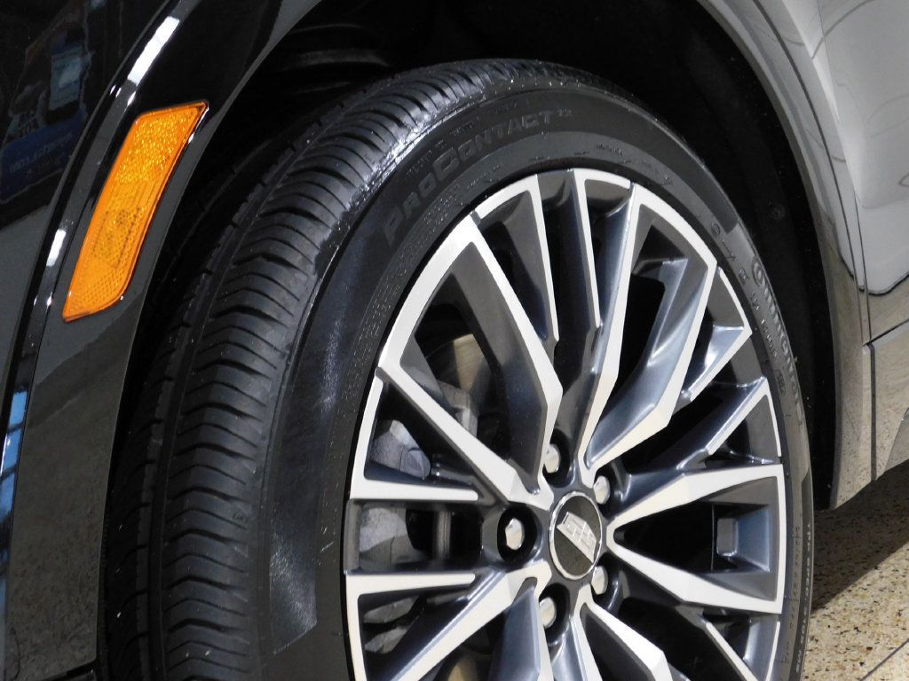 Used 2025 Cadillac XT4 Sport w/ LPO, Floor Liner Package AWD/4WD image 17