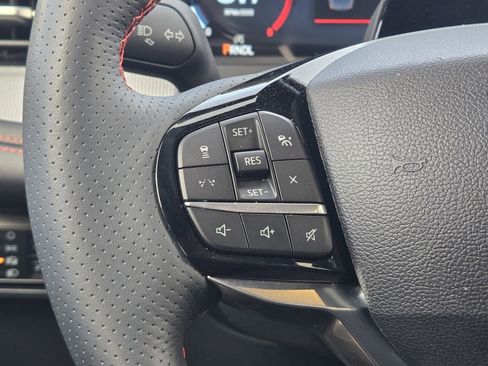 Used 2025 Ford Explorer ST-Line w/ Premium Package RWD image 30