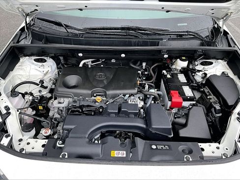 Used 2025 Toyota RAV4 XLE AWD/4WD image 30