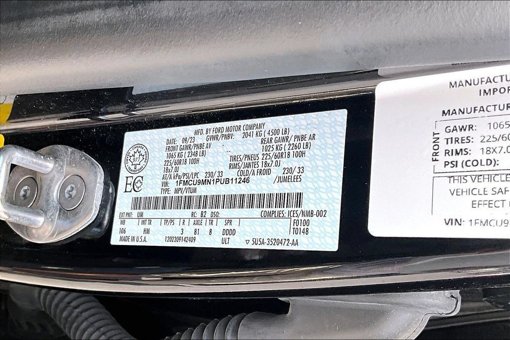 Used 2023 Ford Escape ST-Line AWD/4WD image 19