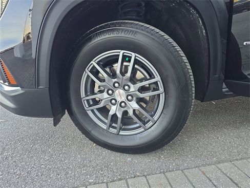 Certified 2025 GMC Acadia Elevation image 33