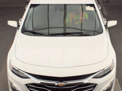 Used 2024 Chevrolet Malibu LT FWD image 8