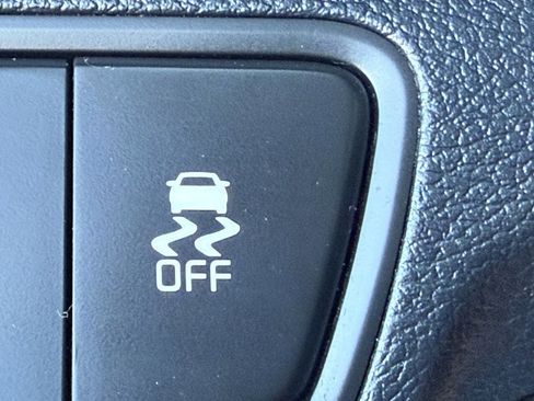 Used 2022 Kia Forte LXS image 22