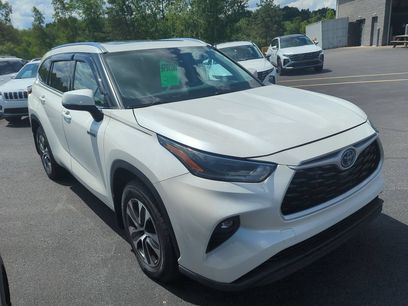 Used 2021 Toyota Highlander XLE