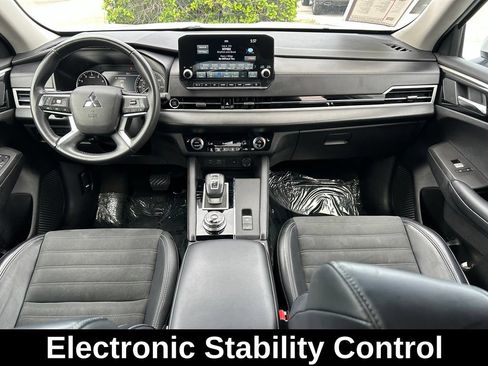 Used 2024 Mitsubishi Outlander SE AWD/4WD image 10