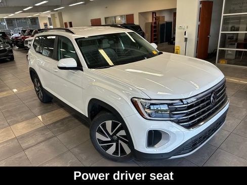 Used 2024 Volkswagen Atlas SE AWD/4WD image 8