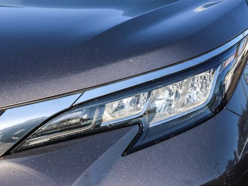 Certified 2023 Toyota Sienna LE w/ LE Plus Package FWD image 19