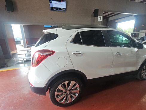 Used 2019 Buick Encore Preferred FWD image 4