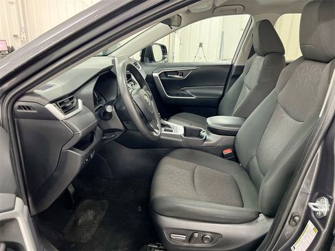 Used 2024 Toyota RAV4 XLE image 20
