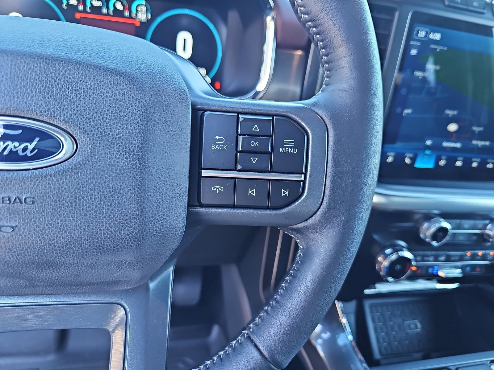 Used 2023 Ford F150 Lariat AWD/4WD image 18