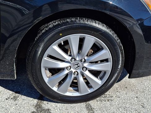 Used 2011 Honda Accord EX-L image 8