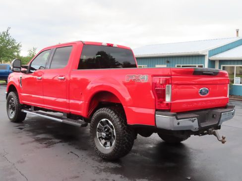 Used 2019 Ford F250 Lariat w/ Lariat Ultimate Package image 4