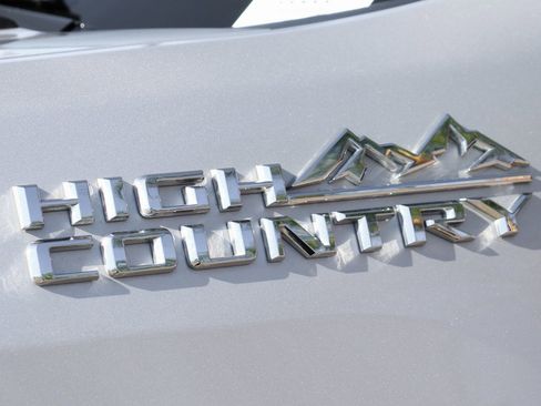 Used 2022 Chevrolet Silverado 2500 High Country image 53