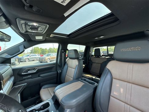 Used 2024 Chevrolet Silverado 1500 High Country w/ High Country Premium Package image 22