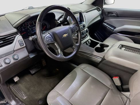 Used 2017 Chevrolet Tahoe LT w/ Luxury Package AWD/4WD image 10