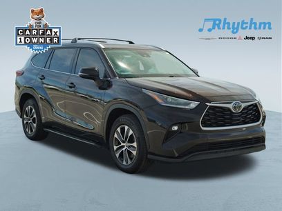 Used 2021 Toyota Highlander XLE