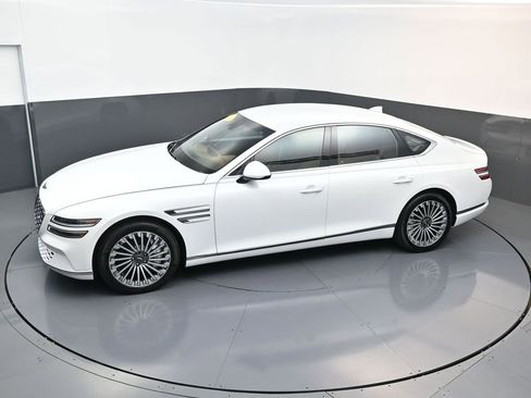 Used 2024 Genesis G80 image 18