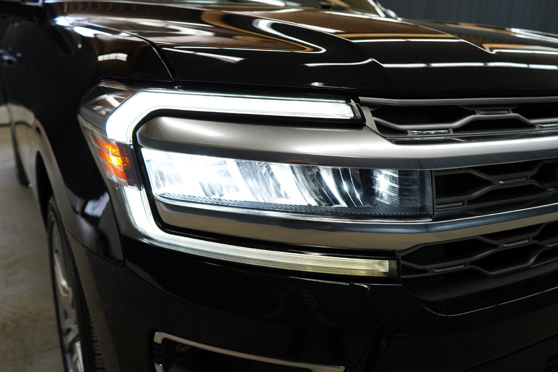 Used 2024 Ford Expedition Max Platinum AWD/4WD image 65